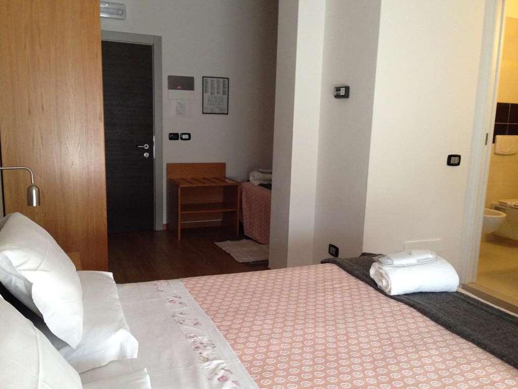 Hotel Logonovo 3*